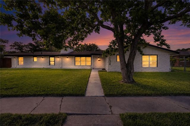 134 Seaview, Corpus Christi, TX 78411