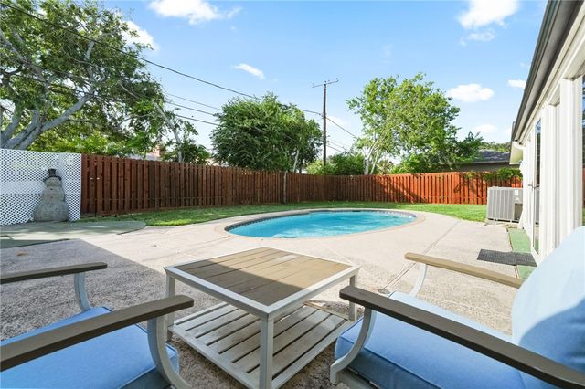 134 Seaview, Corpus Christi, TX 78411