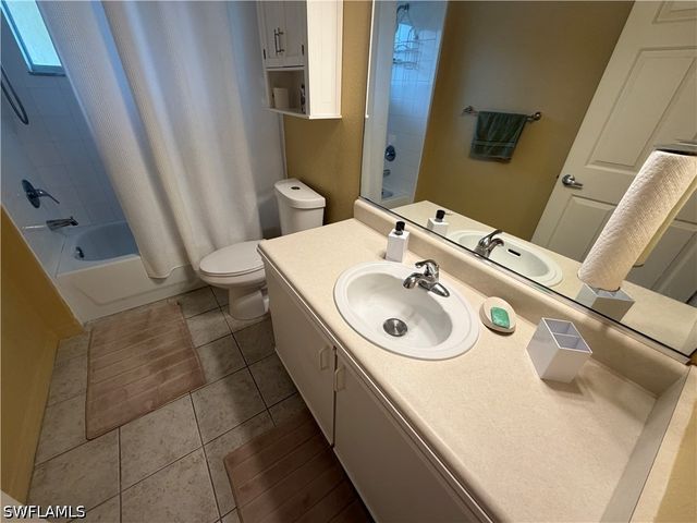 8274 Key Royal CIR 1025, Naples, FL 34119