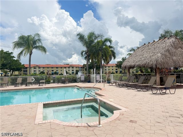 8274 Key Royal CIR 1025, Naples, FL 34119