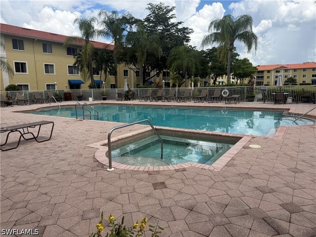 8274 Key Royal CIR 1025, Naples, FL 34119