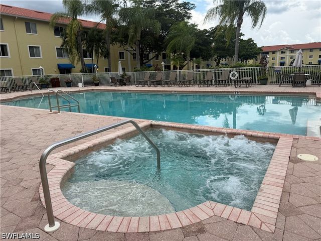 8274 Key Royal CIR 1025, Naples, FL 34119