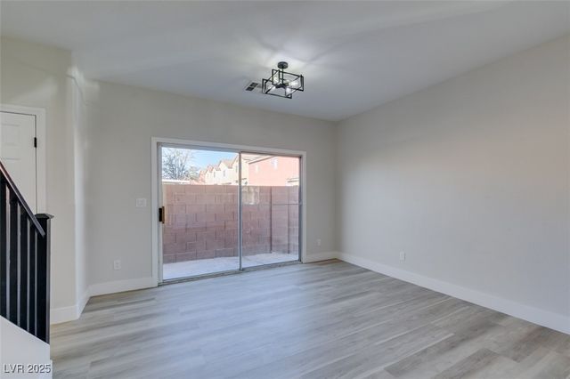 5601 Allison Court, Las Vegas, NV 89122