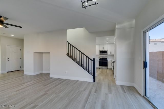 5601 Allison Court, Las Vegas, NV 89122