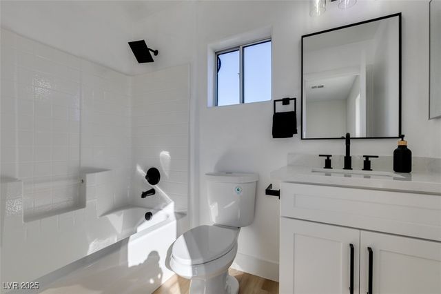 5601 Allison Court, Las Vegas, NV 89122