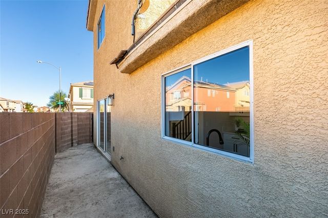 5601 Allison Court, Las Vegas, NV 89122