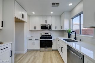 5601 Allison Court, Las Vegas, NV 89122