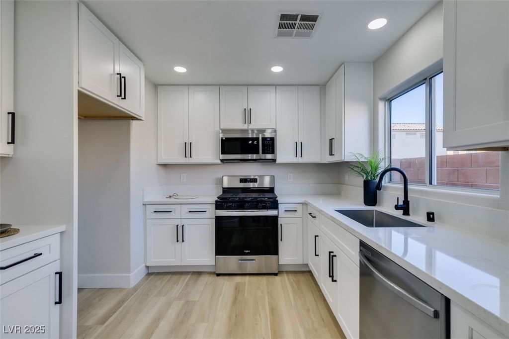 5601 Allison Court, Las Vegas, NV 89122