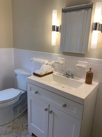 81 Brush Hill Rd, Sherborn, MA 01770