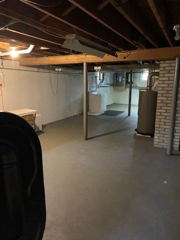 81 Brush Hill Rd, Sherborn, MA 01770