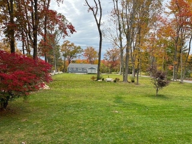 81 Brush Hill Rd, Sherborn, MA 01770