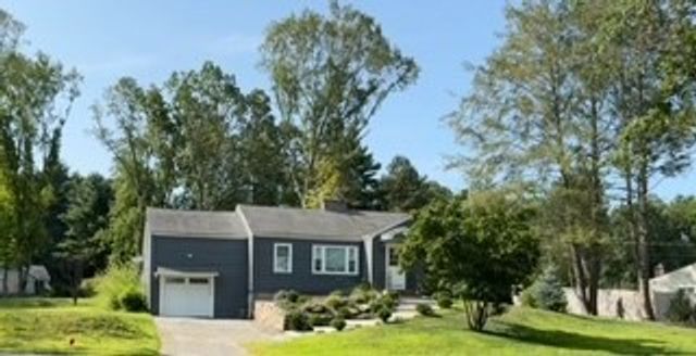 81 Brush Hill Rd, Sherborn, MA 01770