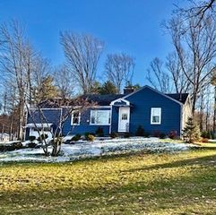 81 Brush Hill Rd, Sherborn, MA 01770