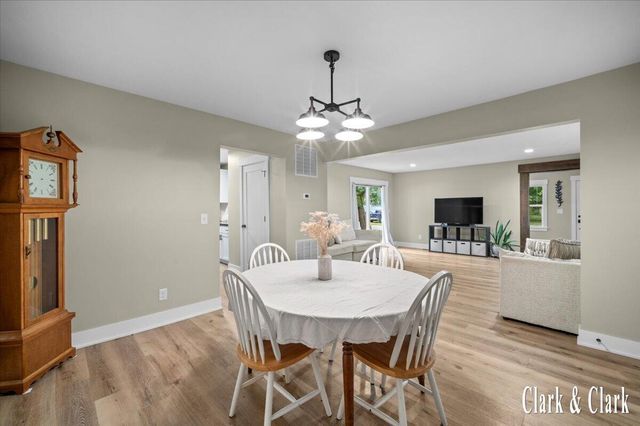 214 N Lincoln Street, Howard City, MI 49329