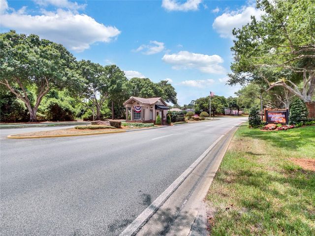 390 FOXHILL DRIVE, Debary, FL 32713