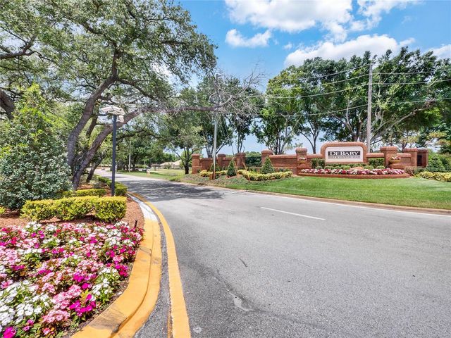 390 FOXHILL DRIVE, Debary, FL 32713