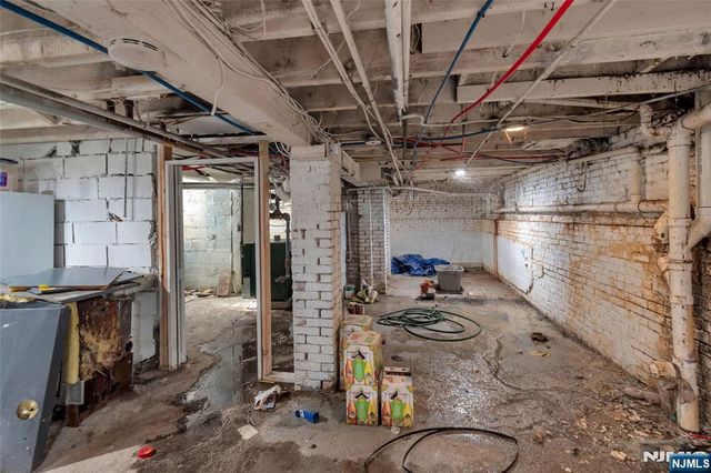 37 Blum Street, Newark, NJ 07103