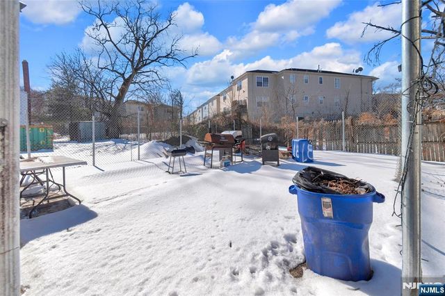 37 Blum Street, Newark, NJ 07103