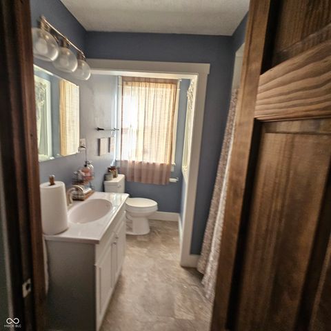 821 S 17th Street, New Castle, IN 47362