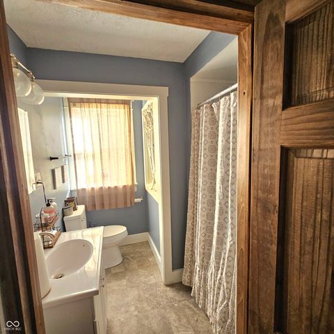 821 S 17th Street, New Castle, IN 47362