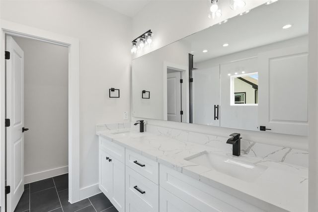 9403 Hammerly Boulevard A, Houston, TX 77080