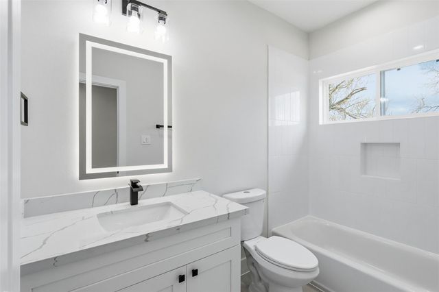 9403 Hammerly Boulevard A, Houston, TX 77080