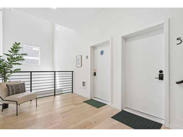 6610 N GREENWICH Ave 5, Portland, OR 97217