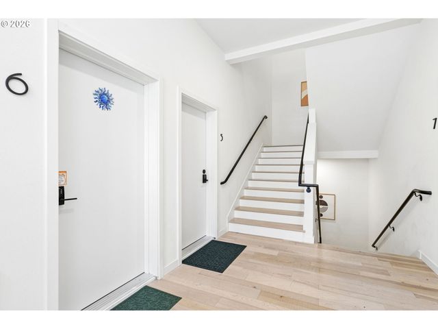 6610 N GREENWICH Ave 5, Portland, OR 97217