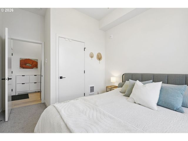 6610 N GREENWICH Ave 5, Portland, OR 97217