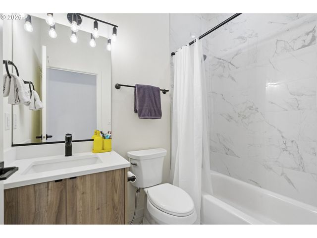 6610 N GREENWICH Ave 5, Portland, OR 97217
