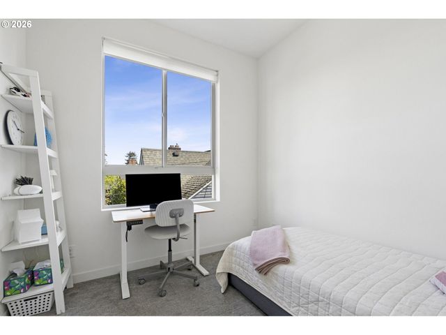6610 N GREENWICH Ave 5, Portland, OR 97217