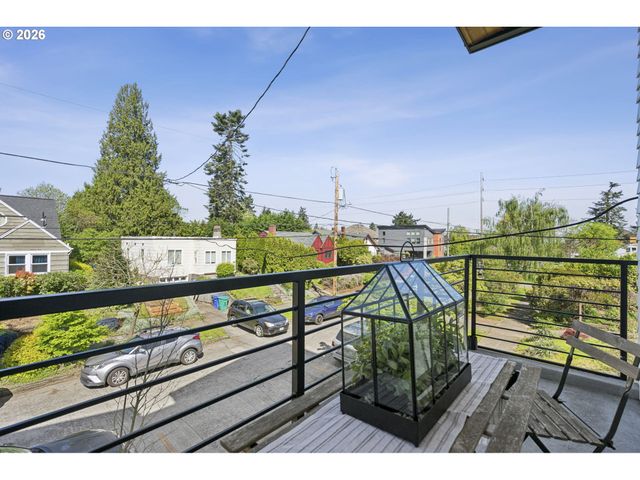6610 N GREENWICH Ave 5, Portland, OR 97217