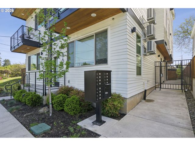 6610 N GREENWICH Ave 5, Portland, OR 97217
