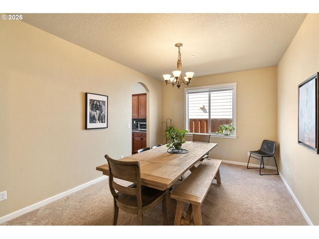 756 E MCKINLEY St, Carlton, OR 97111