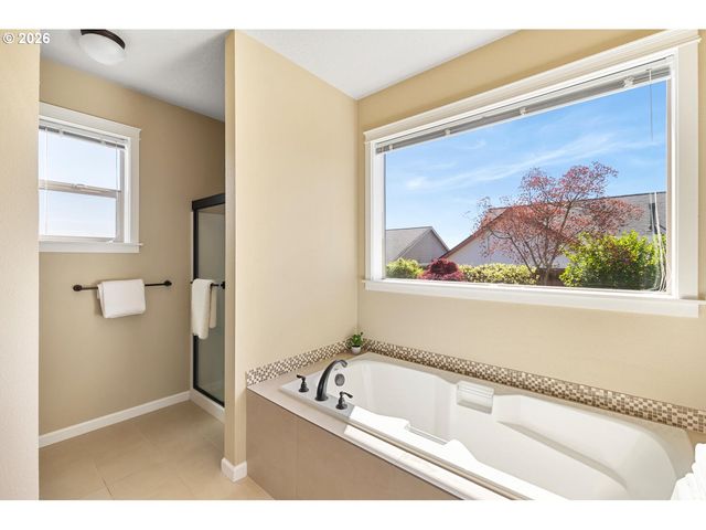 756 E MCKINLEY St, Carlton, OR 97111