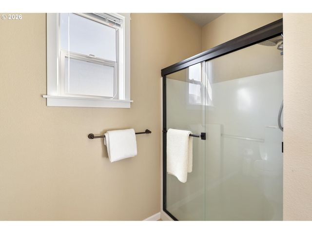 756 E MCKINLEY St, Carlton, OR 97111