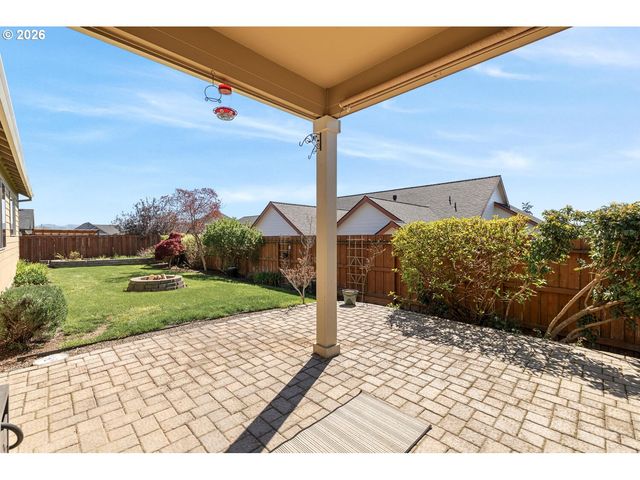 756 E MCKINLEY St, Carlton, OR 97111