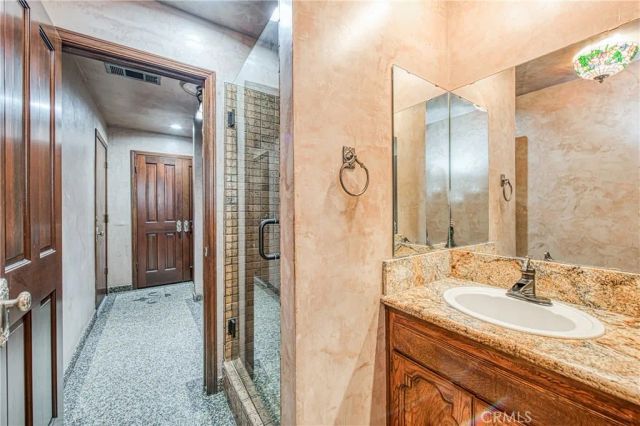 1521 S Bush, Fresno, CA 93727