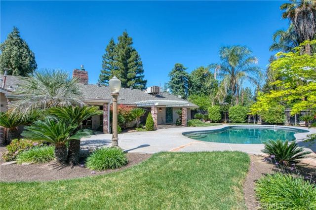 1521 S Bush, Fresno, CA 93727