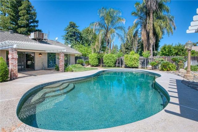 1521 S Bush, Fresno, CA 93727