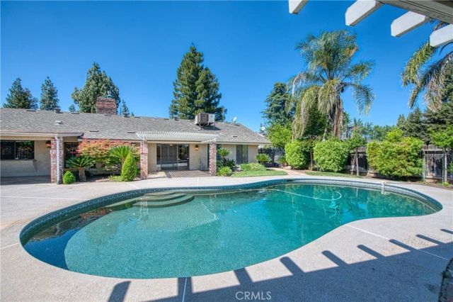 1521 S Bush, Fresno, CA 93727