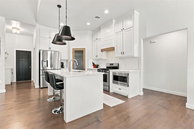 15900 Langley Way, Edmond, OK 73013