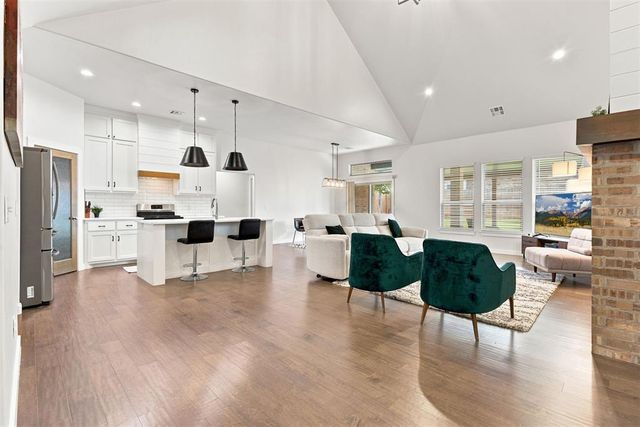 15900 Langley Way, Edmond, OK 73013