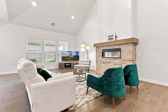 15900 Langley Way, Edmond, OK 73013