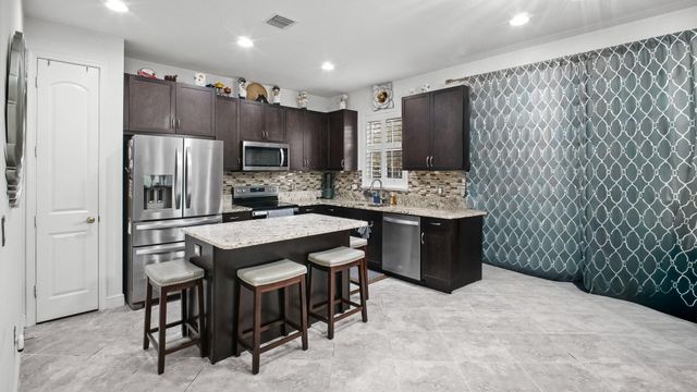 6993 Pines Circle 6993, Coconut Creek, FL 33073