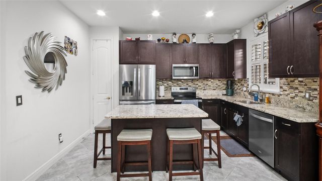 6993 Pines Circle 6993, Coconut Creek, FL 33073