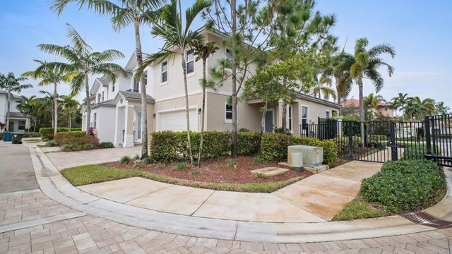 6993 Pines Circle 6993, Coconut Creek, FL 33073