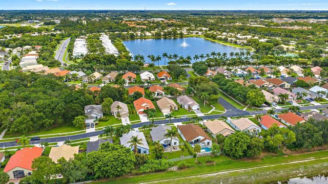 1875 Oak Berry Circle, Wellington, FL 33414