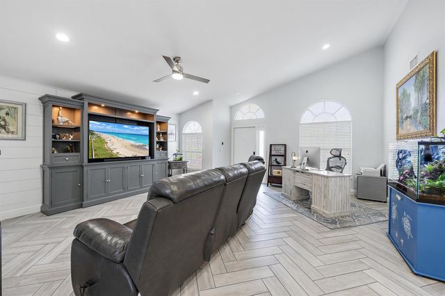1875 Oak Berry Circle, Wellington, FL 33414