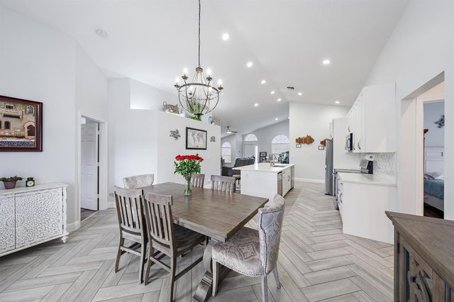 1875 Oak Berry Circle, Wellington, FL 33414